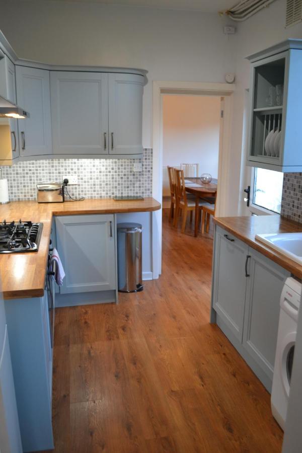 Entire 3 Bedroom House Near Caerphilly Station Eksteriør billede
